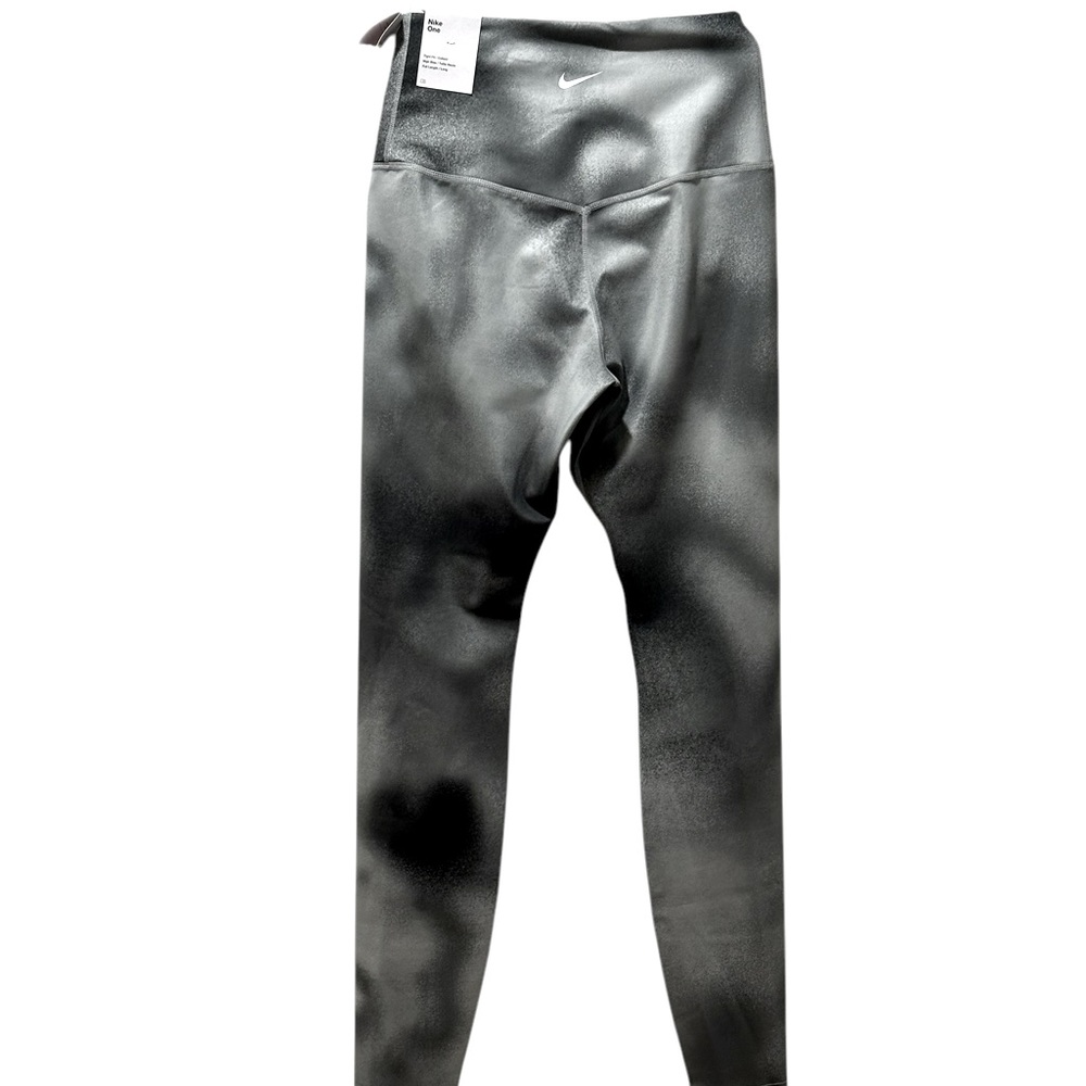 Women’s Nike One Black and Gray full length leggings NWT Small